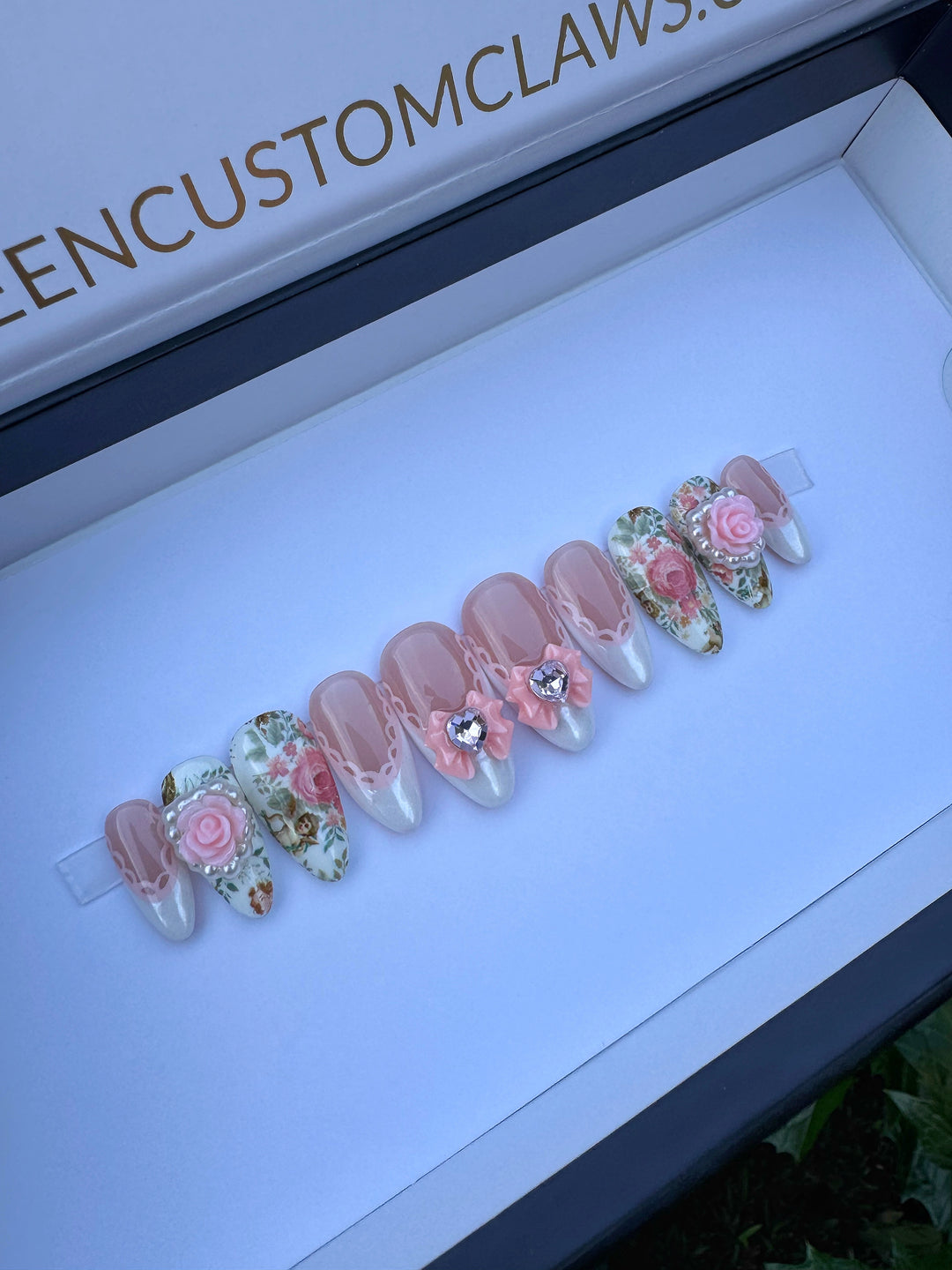 Vintage Rose- press on nails