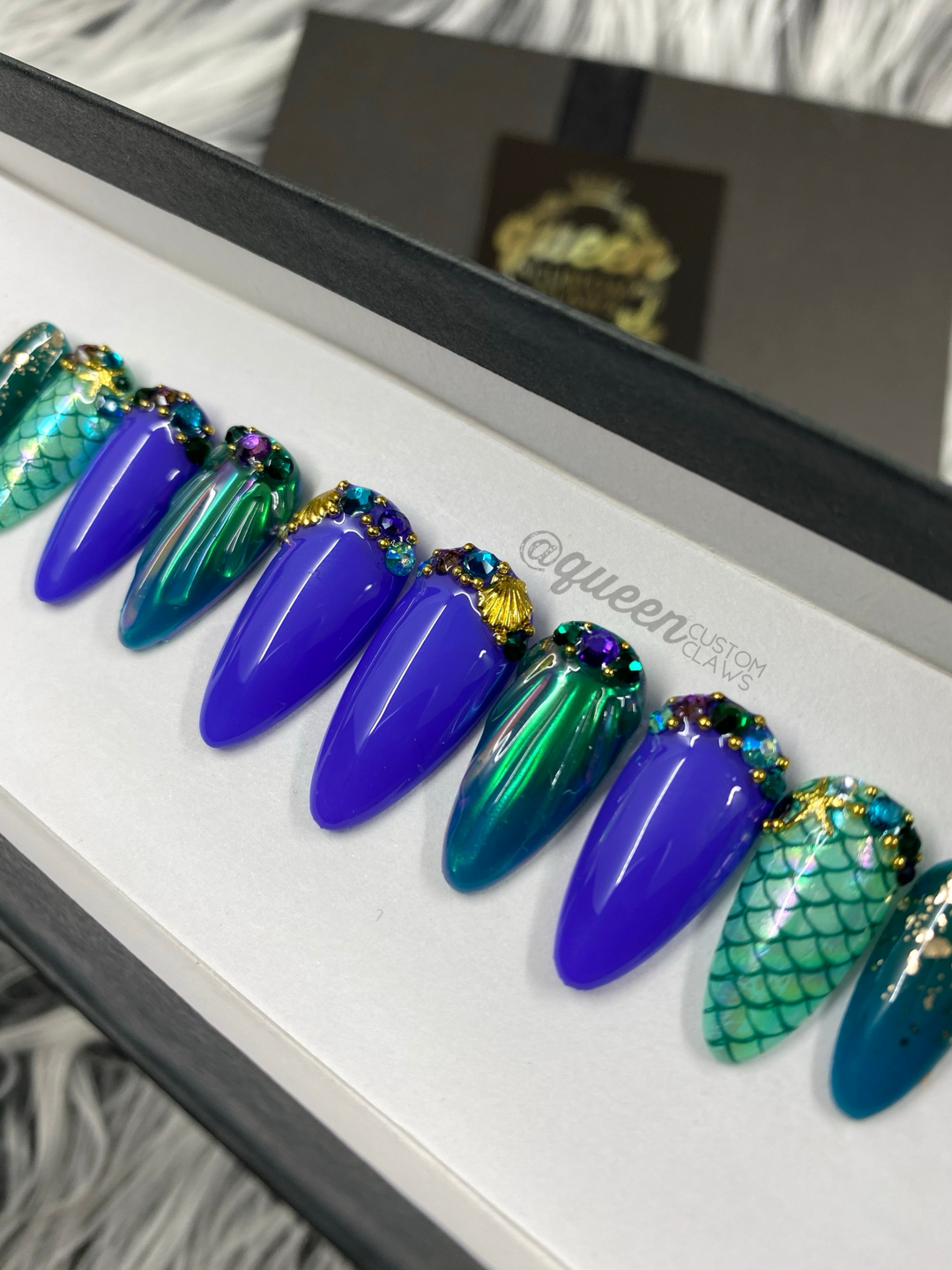 Queen of the Sea - mermaid press on nails