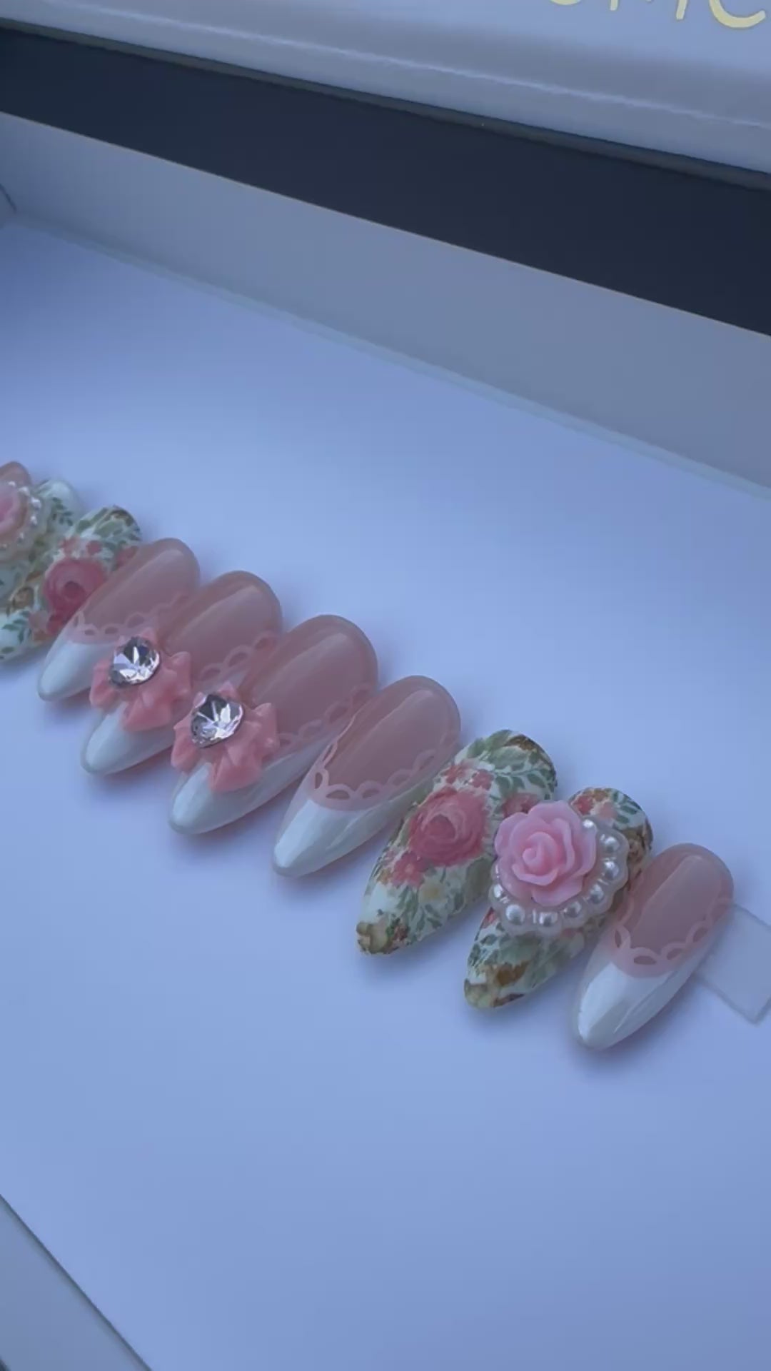 Vintage Rose- press on nails