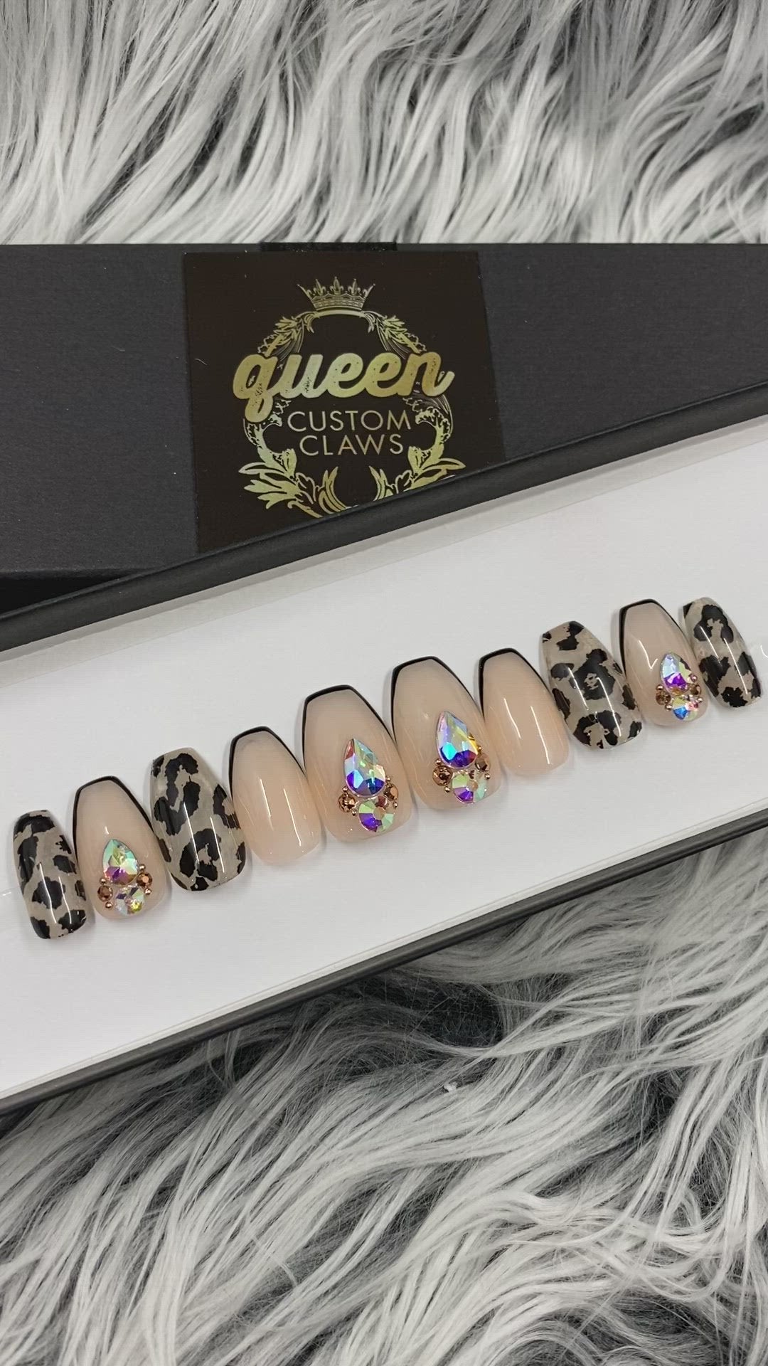Sex kitten- press-on nails