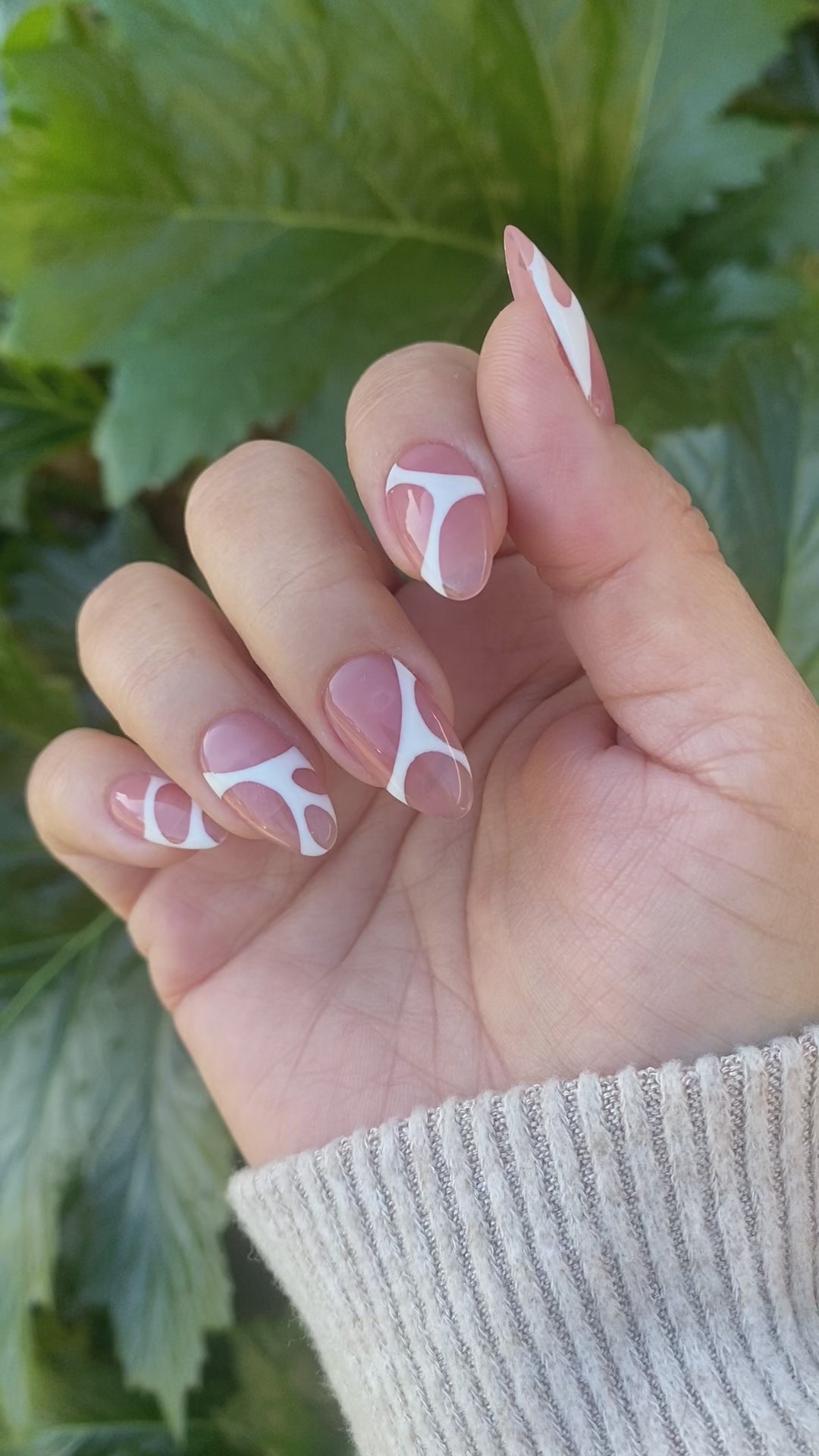 Alien: negative space french tip- press-on nails