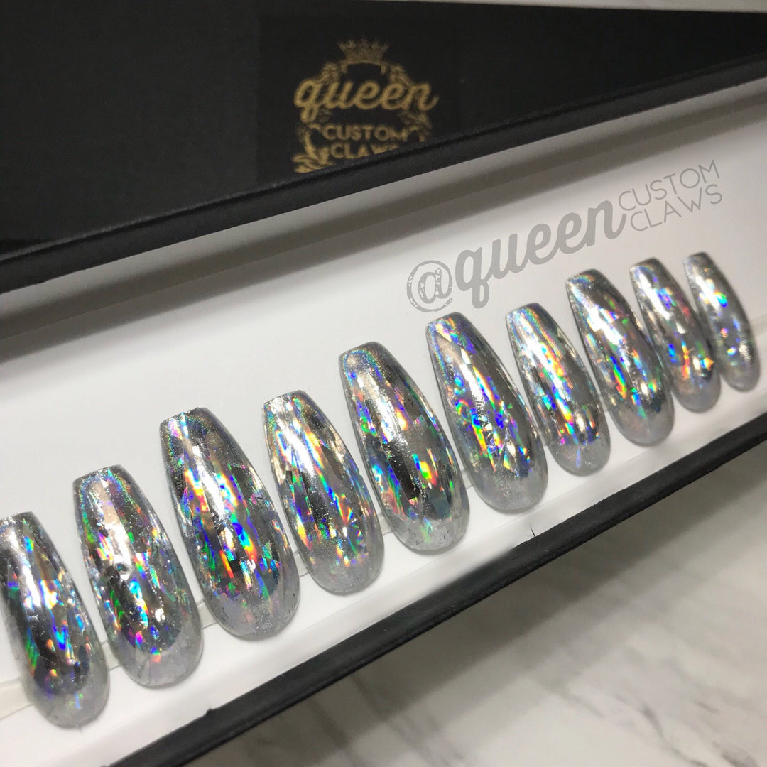 Holy Holo! press on nails