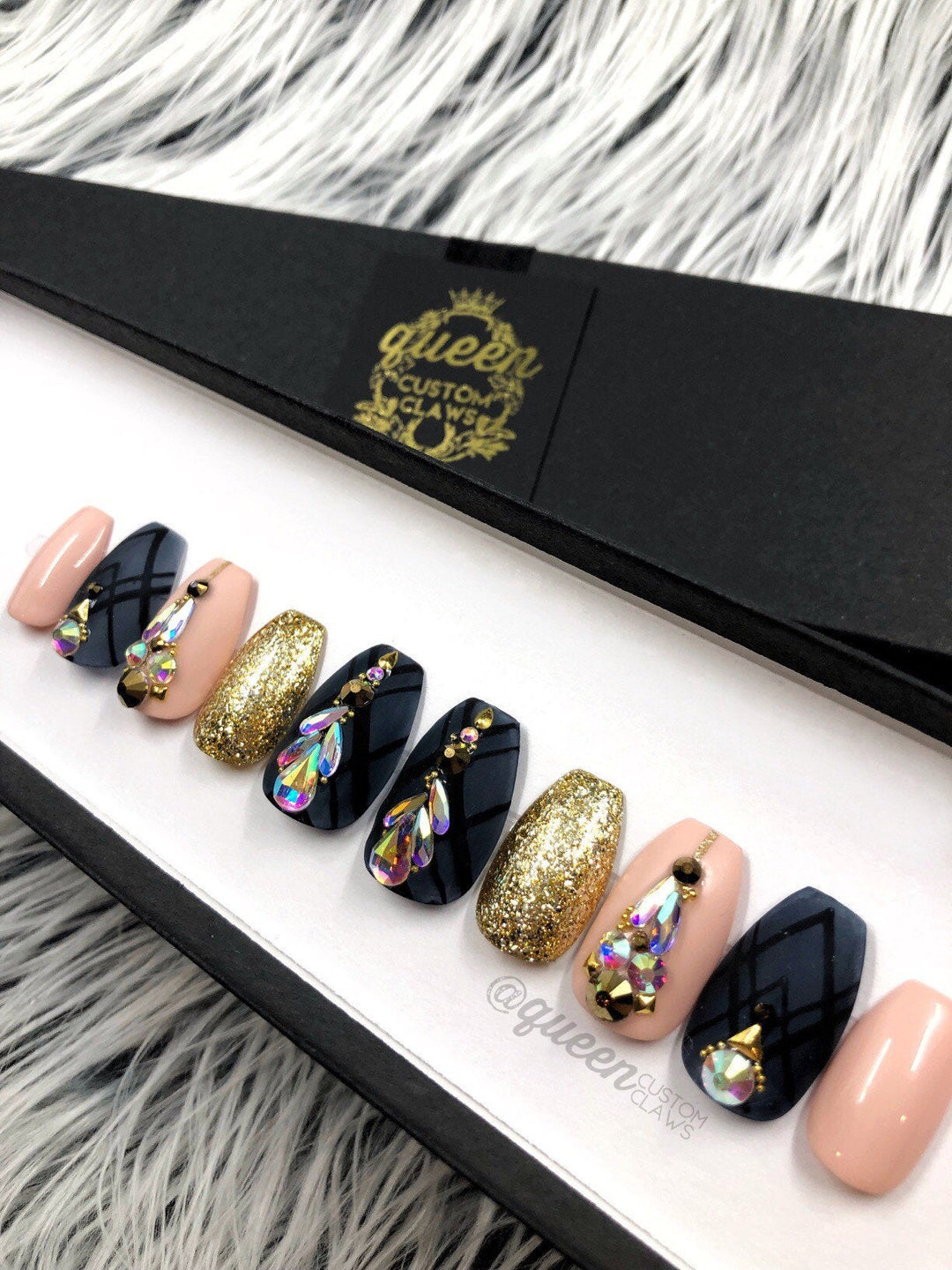 Black Swan Sparkle Press on Nails