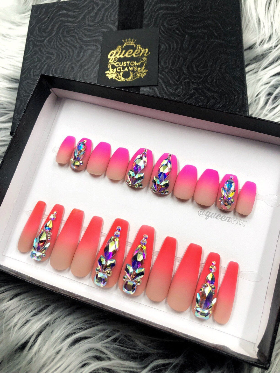 Shí Shi Gorgeous Neon to Nude Boomer Ombre- press-on nails