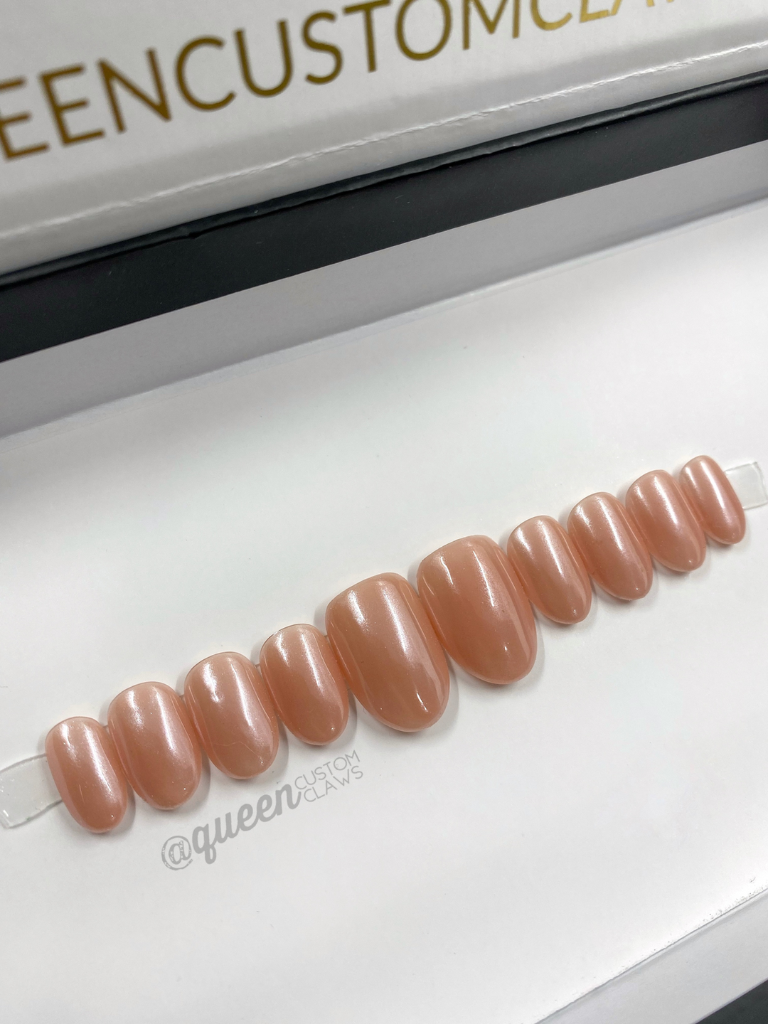 Glazed donut pearl chrome  press on nails