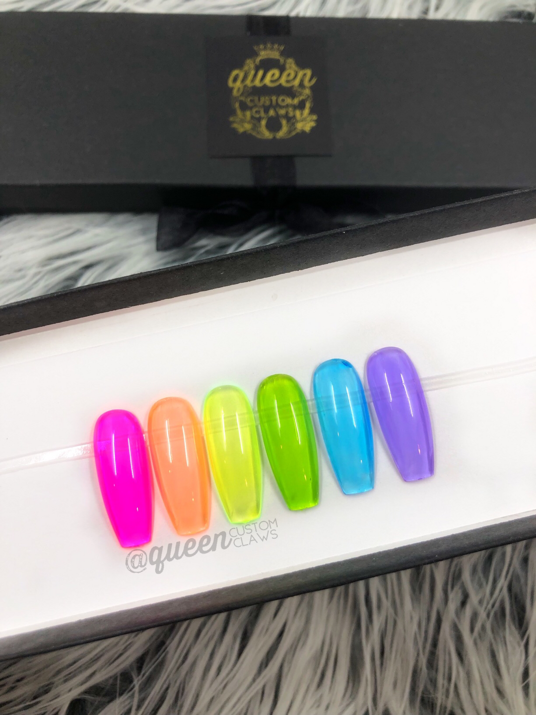 Electric Feelz V French Jelly Tips press on nails