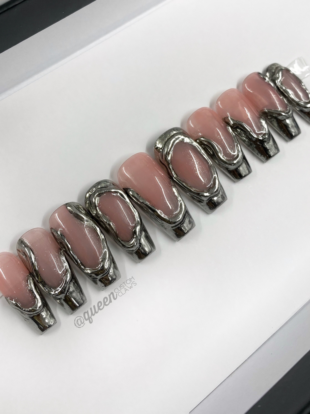 Liquid HG80: Chrome french tip- press-on nails