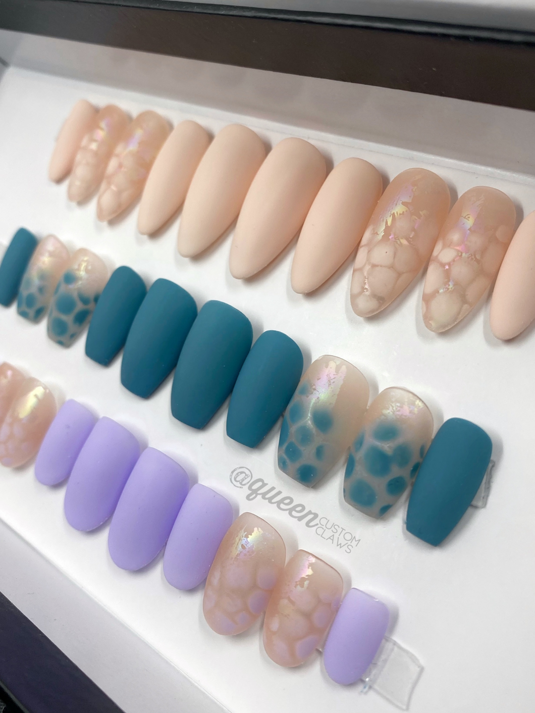 Frosted Venetian Glass- press on nails