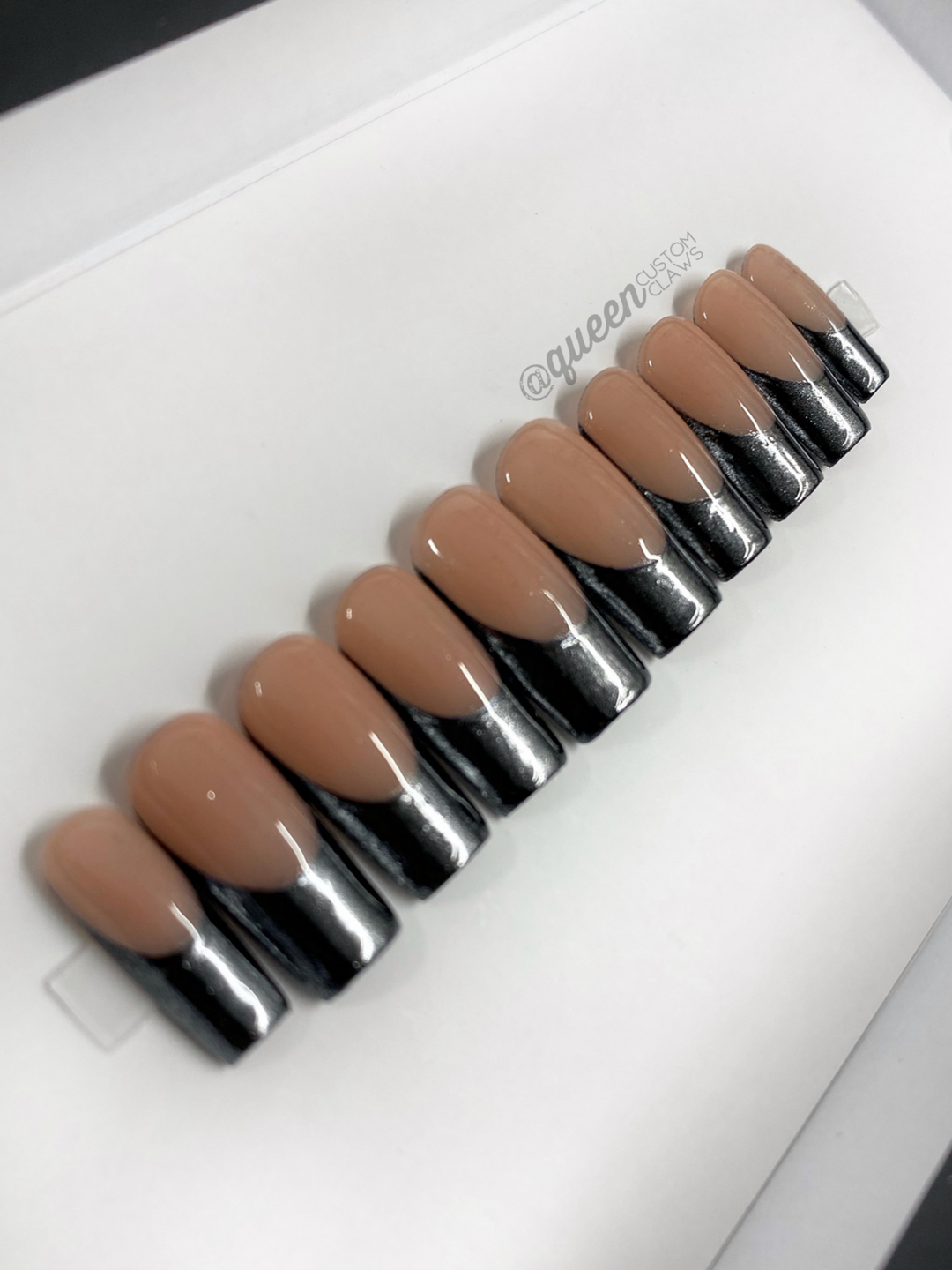 Chrome french tip- press-on nails