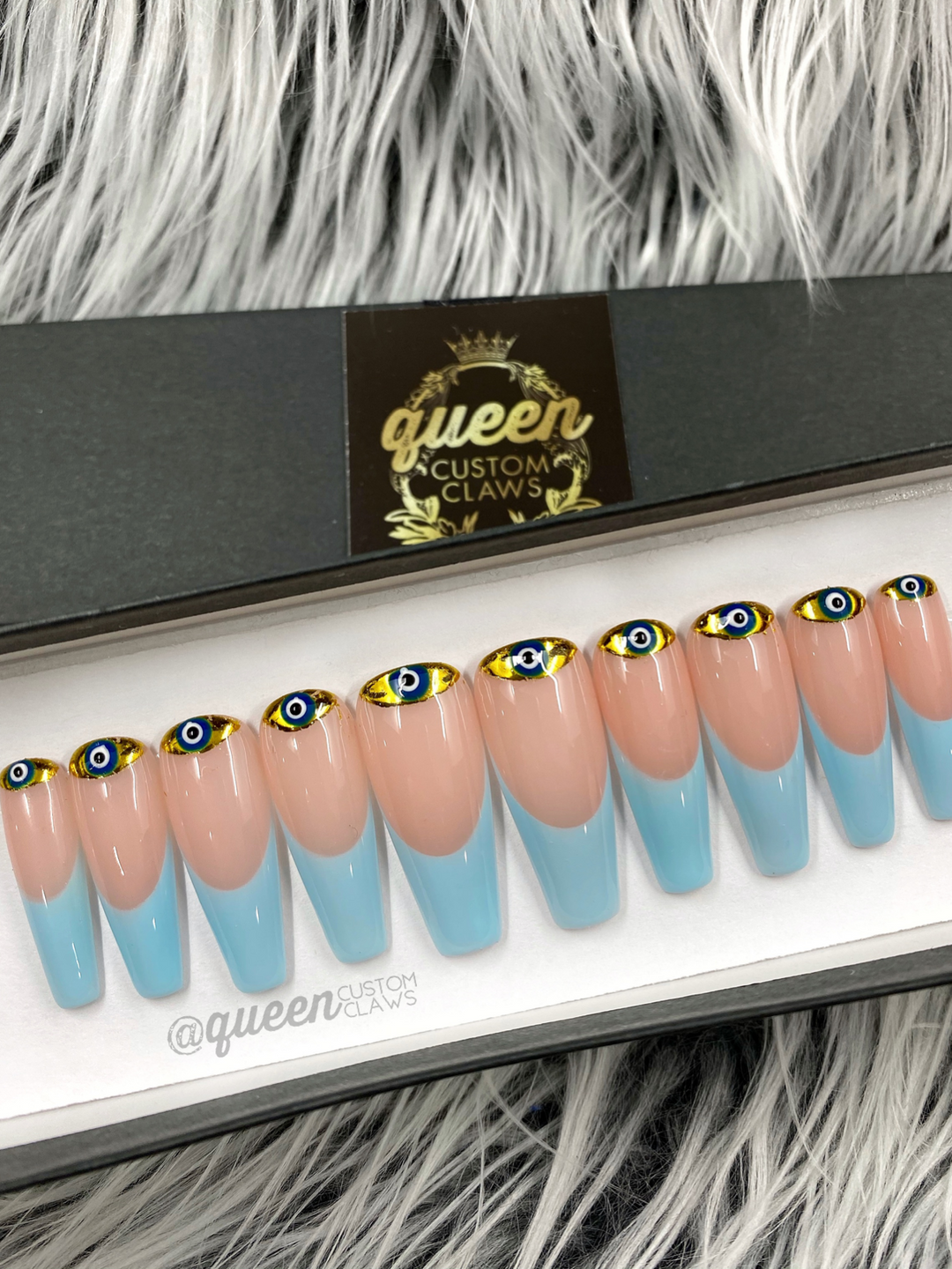 Nazar Evil Eye: Gold Cuticle Deep C French Tip