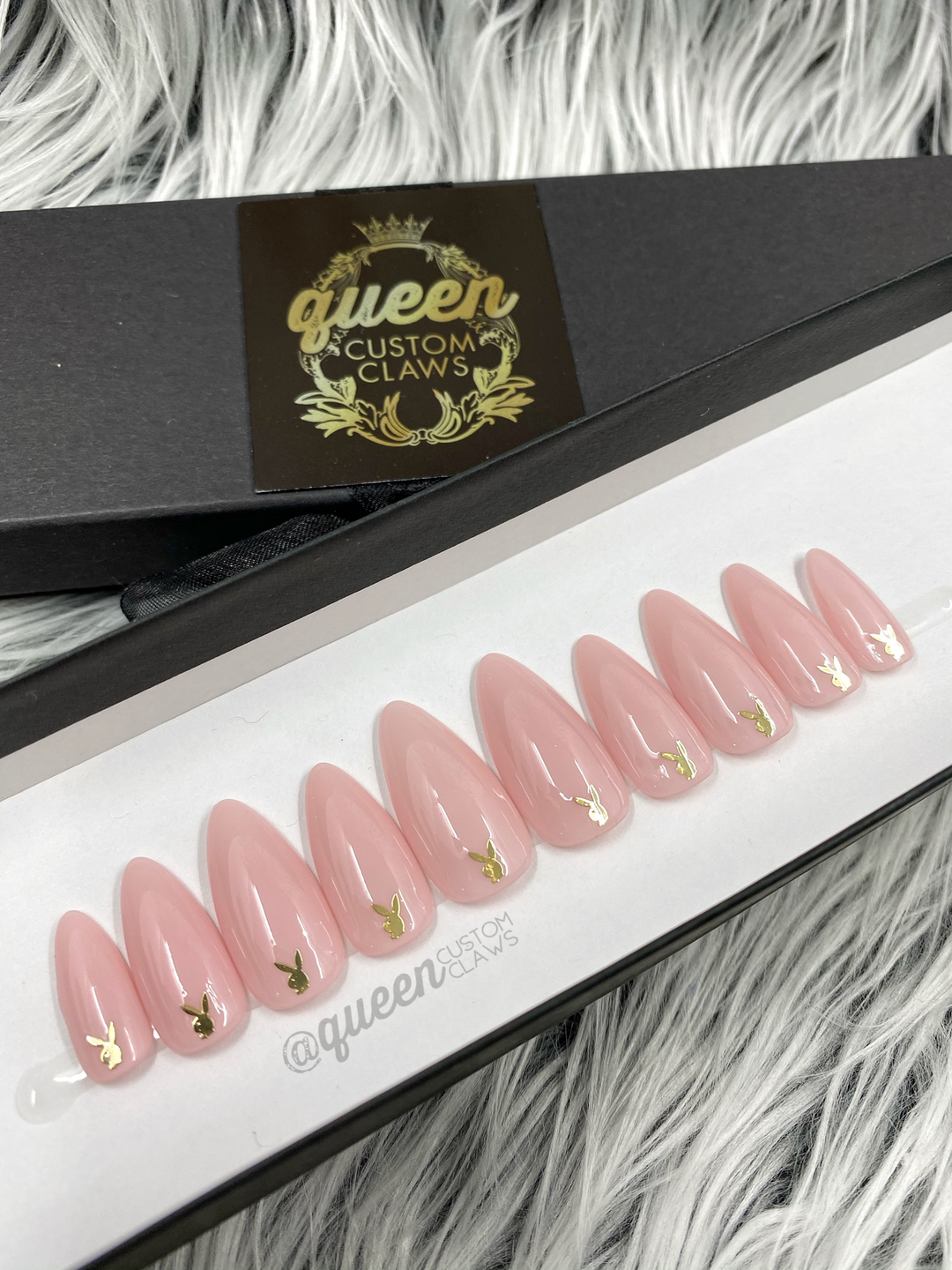 Play Mate  solid polished  charmed - press on nails
