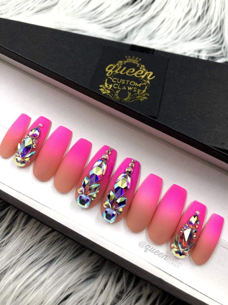 Shí Shi Gorgeous Neon to Nude Boomer Ombre- press-on nails – Queen ...