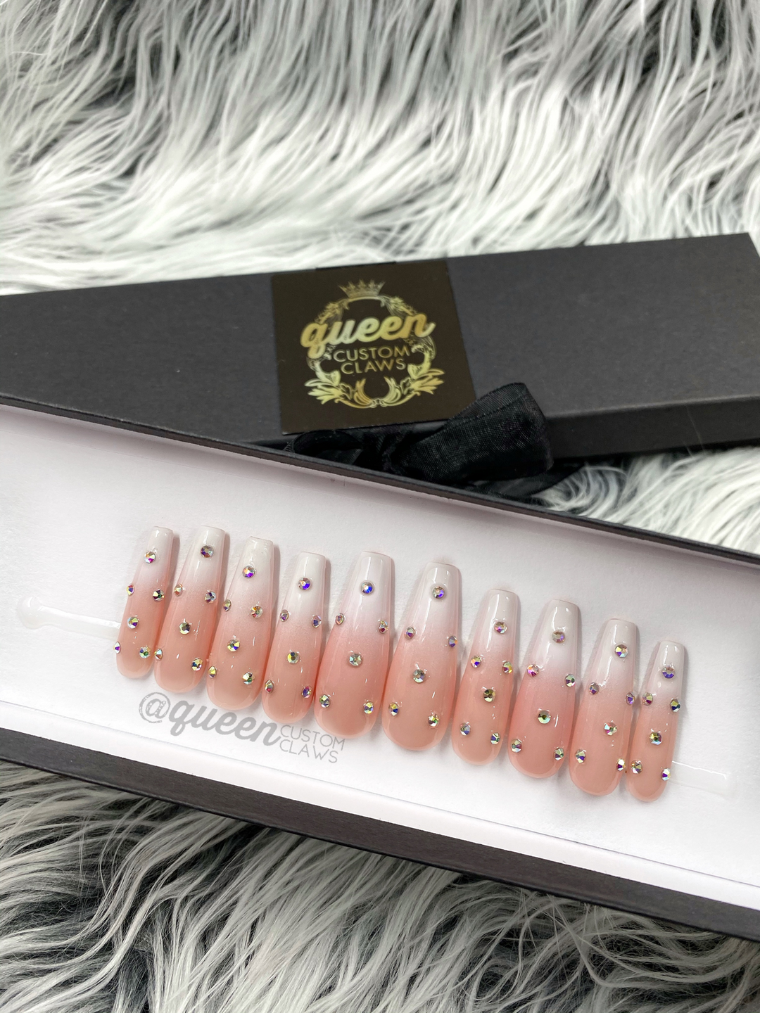 Studded Baby Boomer pink & white Ombre- press-on nails